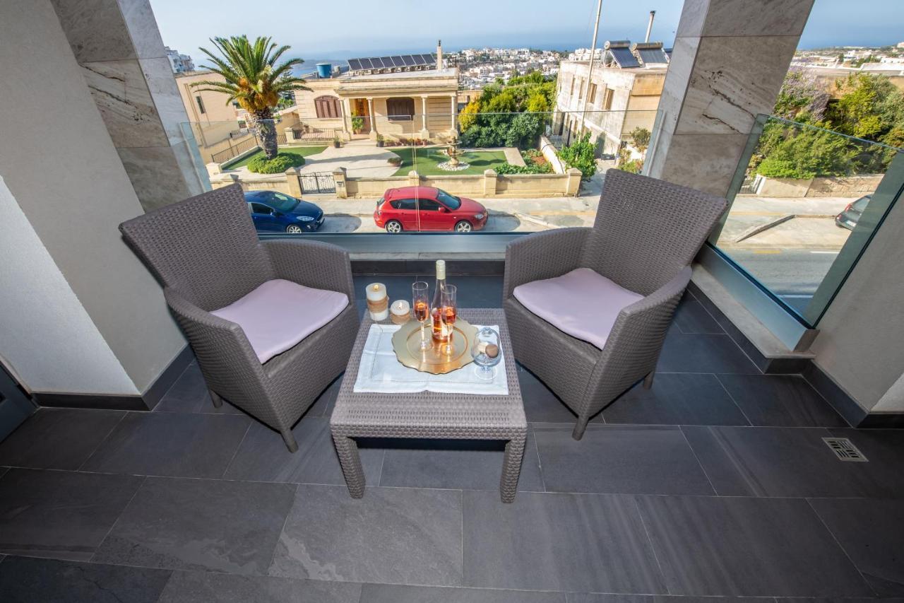 Artist Terrace Apartments Mellieha Bagian luar foto