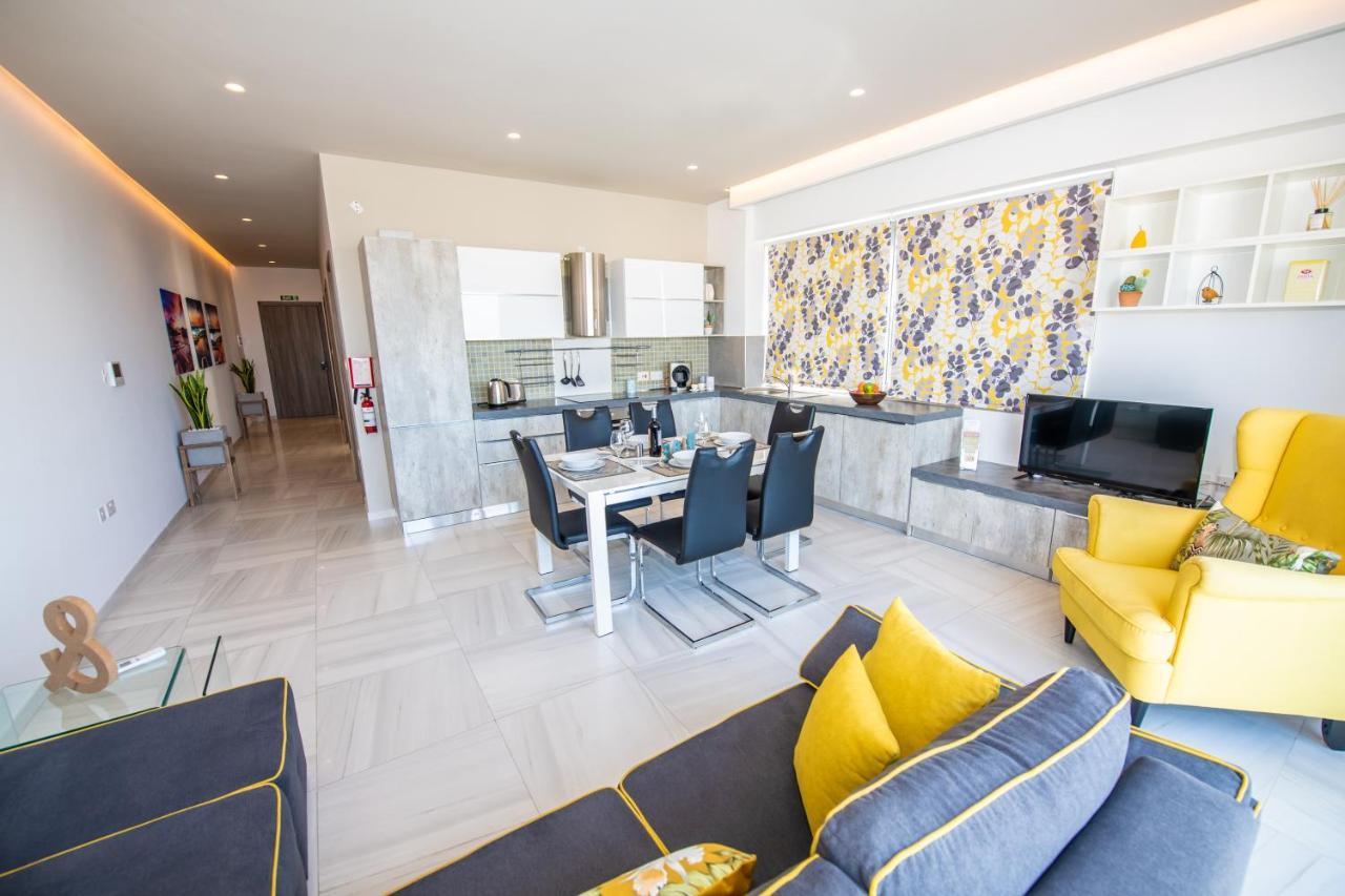 Artist Terrace Apartments Mellieha Bagian luar foto